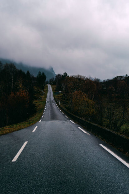 ノルウェーの狭い道路