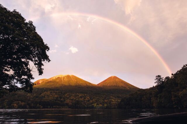 Rainbows after rain

#upioutdoor #upionneto
#upioutdoorproducts
#outdoor #camp
#outdoorlife
#upiオンネトー 
#オンネトー #onneto
#北海道 #あたたかく生きる #アウトドア #虹 #雌阿寒岳