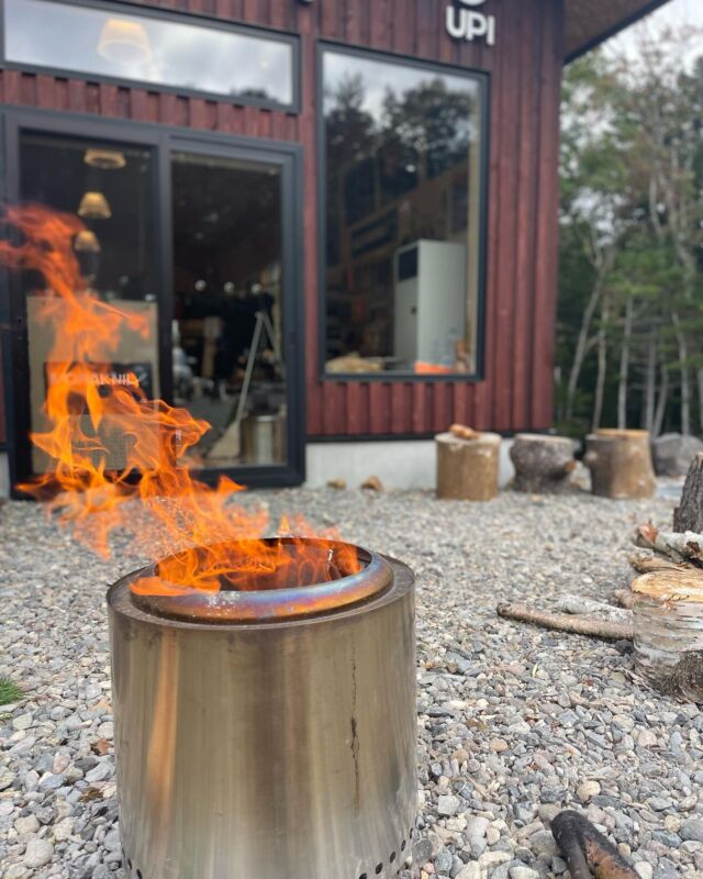 ・
solo stove 【レンジャー】

焚火シーズン到来。
店頭にて実施中

大自然と焚火の間に人の輪が広がります。

#upioutdoorproducts 
#upionneto 
#あたたかく生きる 

#北海道#足寄町#オンネトー
#camp#アウトドア#焚火
#solostovebonfire
